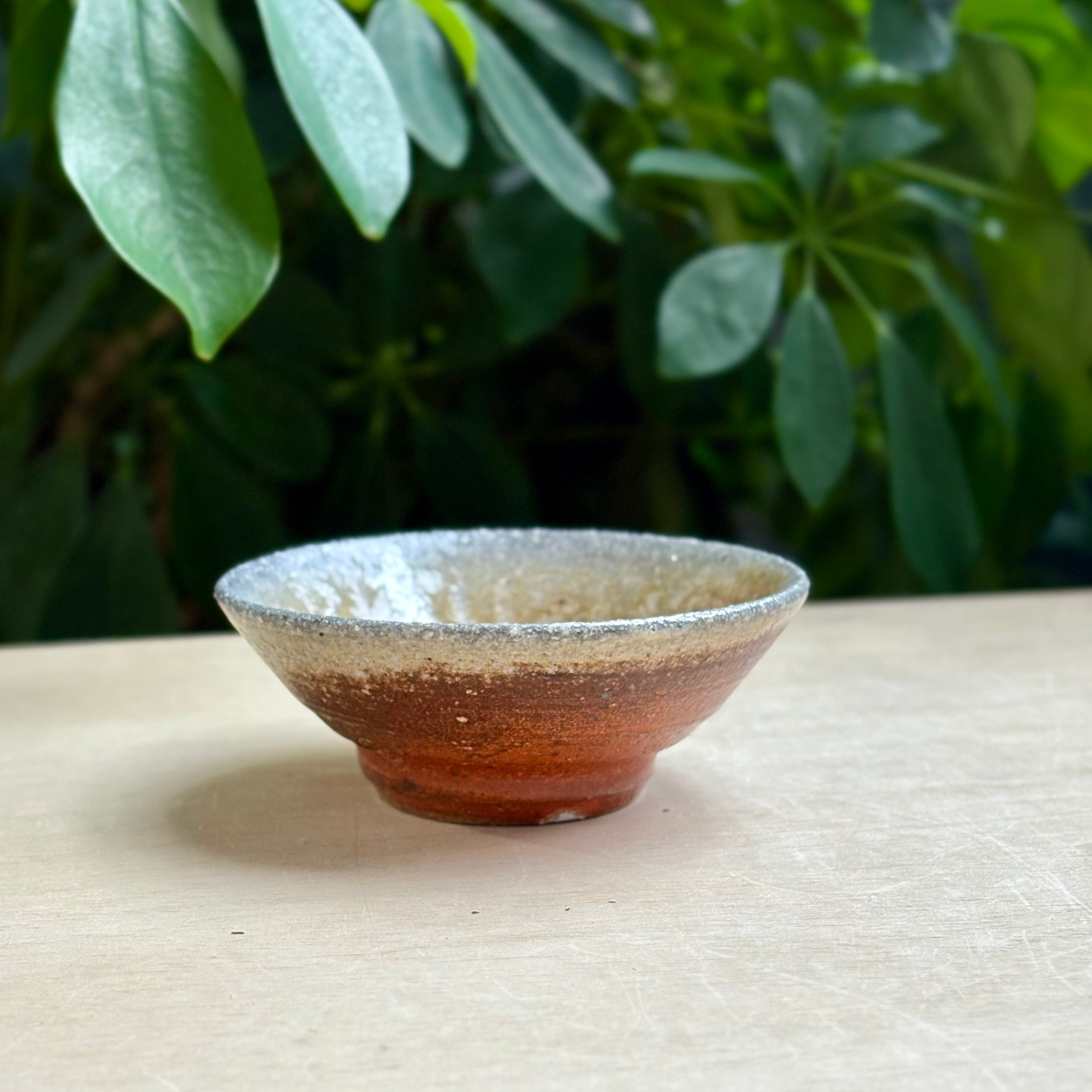 spicygem 鉢Meteorite bowl chipped tiny Brandon Hale Wood & Soda-Fired Flashing Slip Bowl | Hashi – Hashi